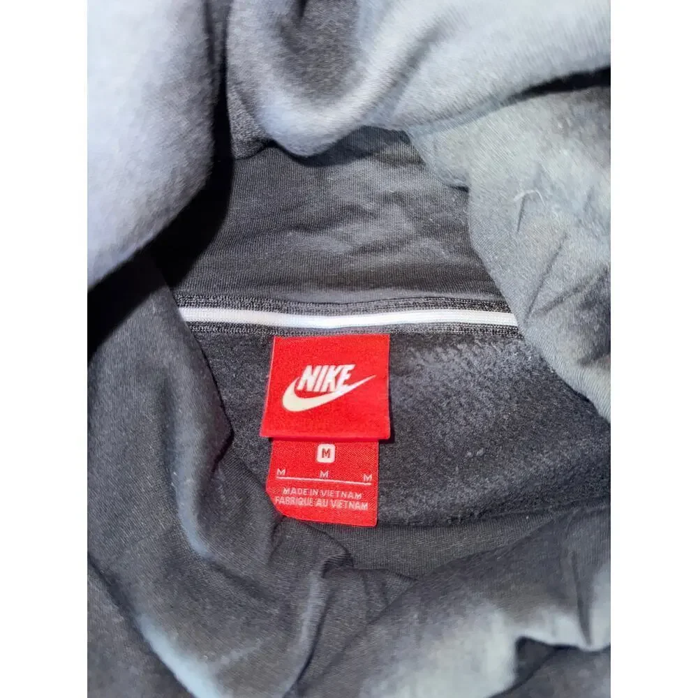 Nike hoodie size